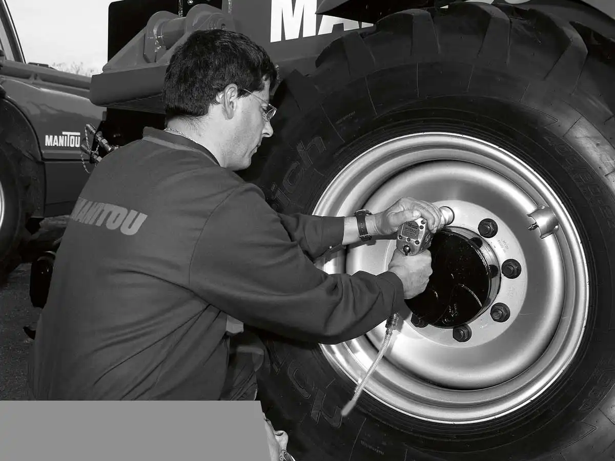 officina-riparazione-carrelli-elevatori-transpallet-e-piattaforme-modena-bologna